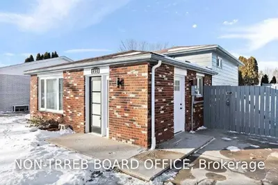 252 Murdoch Street, Essex, ON N0R 1G0