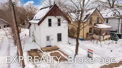 32 St. Patrick Street, Kawartha Lakes, On K9v 1r3