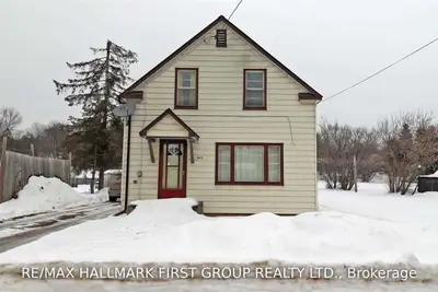 553 MOIRA Street, Tweed, ON K0K 3J0