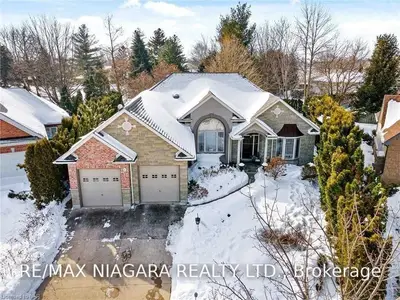 8 Harmony Drive, Niagara-on-the-Lake, ON L0S 1J0