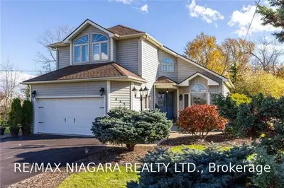 452 ALBANY Street, Fort Erie, ON L2A 1L8