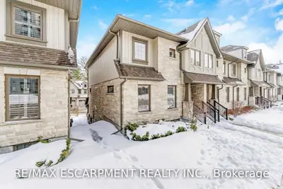 635 Saginaw Parkway 33, Cambridge, ON N1T 0C1