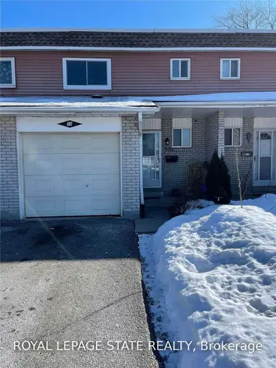 35 Huntsville Street, Hamilton, ON L9A 4W9