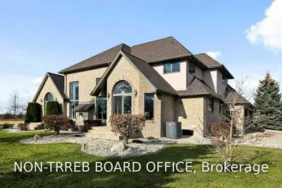4715 Concession 4, Essex, ON N0R 1G0