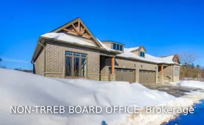 Semi-Detached Condo in Wilmot