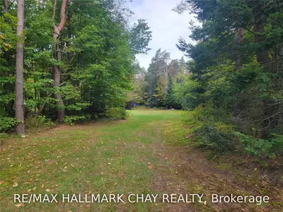 110 CARDWELL LAKE Road, Huntsville, ON P0B 1M0