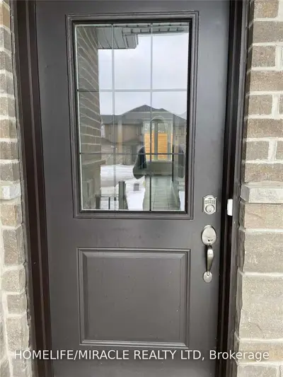 176 Links Crescent, Woodstock, On N4t 0e7