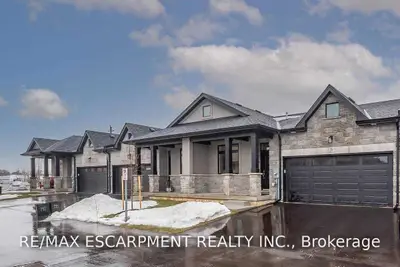 6 Fernridge Avenue, Norfolk, ON N3Y 0G5