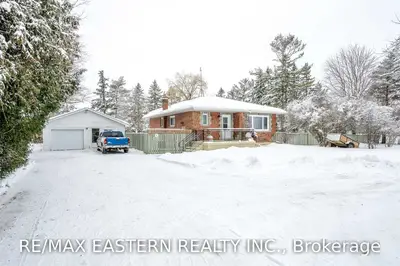 817 County Rd 36 Row, Kawartha Lakes, On K9v 4r4