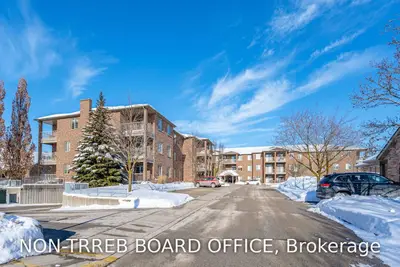 20 Station Square 217, Centre Wellington, On N0b 1s0