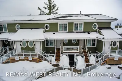 1869 Muskoka Rd 118 Road W Btve203, Muskoka Lakes, ON P1L 1W8