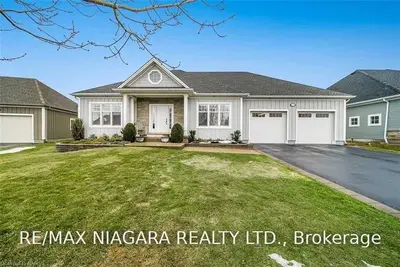15 SUNRISE Court, Fort Erie, ON L0S 1N0