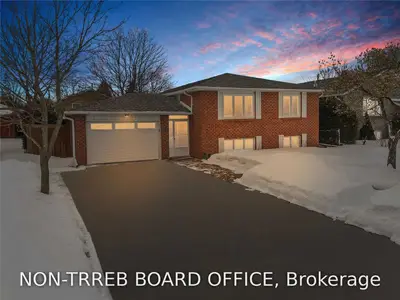 32 Lindway Place, Kawartha Lakes, On K9v 5s8