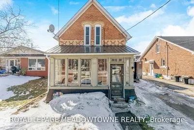 26 KING Street, East Luther Grand Valley, ON L9W 5S3