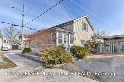 17 SOUTH PARK Street, Belleville, ON K8P 2W8