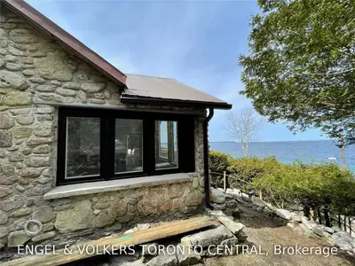 54 Chetwynd Lane, Northern Bruce Peninsula, On N0h 1w0