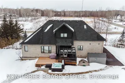 2 LOCKMASTERS Lane, North Grenville, ON K0G 1J0