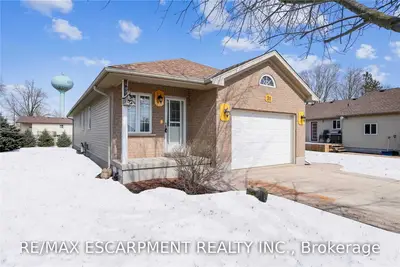 31 DUKE Street, Wellington North, ON N0G 1A0