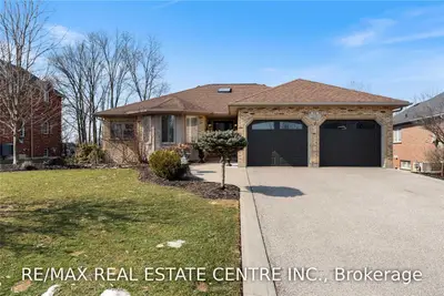 11 Royal York Court E, Brant, ON N0E 1N0