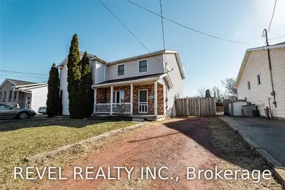 109 COMMERCIAL Street, Welland, ON L3B 5Z1