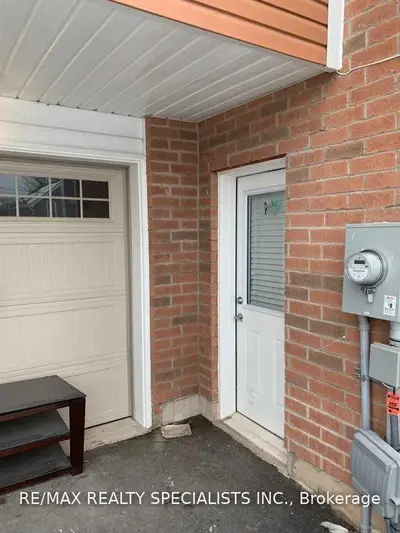 55 Denistoun St ( Bsmt) Street, Welland, ON L3T OH6