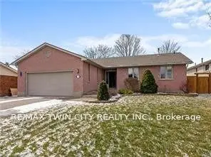 19 Equestrian Court, Brantford, ON N3P 1H1