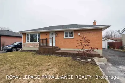 13 GOULD Street, Quinte West, ON K8V 1Y5