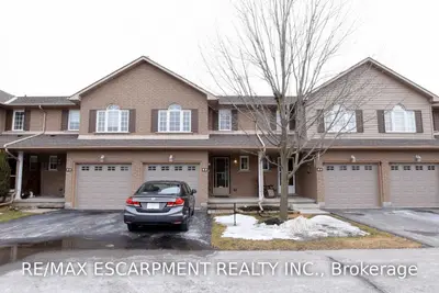 30 Braemar Avenue 60, Haldimand, ON N3W 2M1