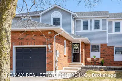114 Fairgreen Close, Cambridge, ON N1T 1T8