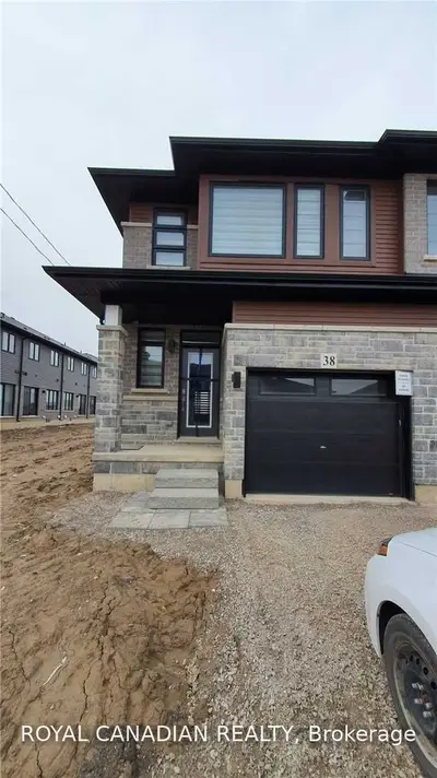 38 Bellhouse Avenue, Brantford, ON N3T 0T7