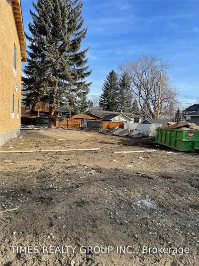 6024 33 Ave. Nw, Out of Area, AB T3B 1K3