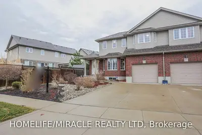 563 Hummingbird Crescent, Woodstock, On N4t 0c1