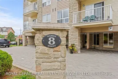 8 Harris Street 210, Cambridge, On N1r 8r1