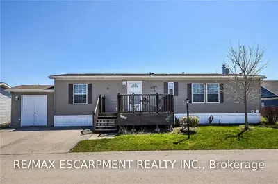 19 Cricklewood Crescent, Haldimand, ON N0A 1L0