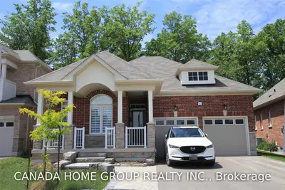 9321 Tallgrass Avenue, Niagara Falls, ON L2G 0X4