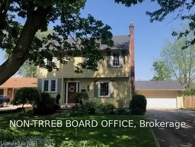 20 CHARLOTTE Court, Welland, ON L3C 1P5