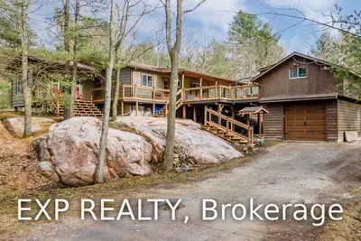 1042 South Kahshe Lake Road, Gravenhurst, ON P0E 1G0