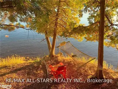 1017 Melrose Road, Lake Of Bays, On P0a 1h0