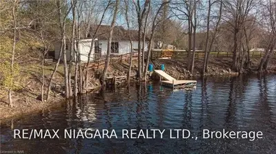 69 Hungerford Street, Tweed, On K0k 3j0