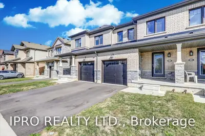 56 Scarletwood Street, Hamilton, ON L8J 0K8