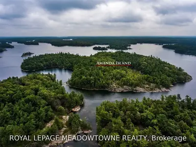 B678 Amanda Island, The Archipelago, On P2a 1t0