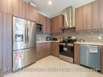 2608 Sheffield Boulevard 3, London South, ON N6M 1E7
