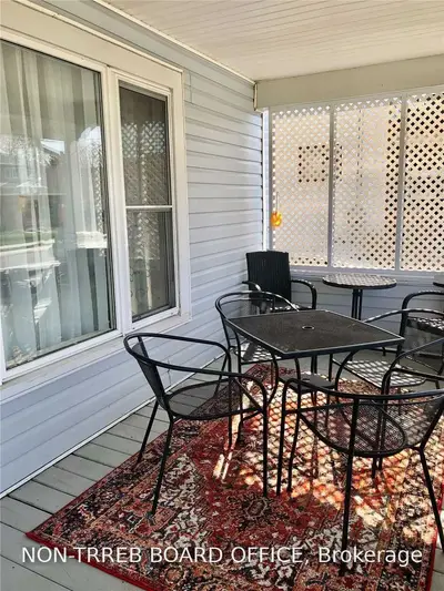 27 HIGHLAND Avenue, Fort Erie, ON L2A 2X6