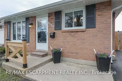 6408 Charnwood Avenue, Niagara Falls, ON L2H 2H2