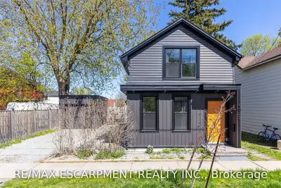 4828 ERIE Avenue, Niagara Falls, ON L2E 3N9