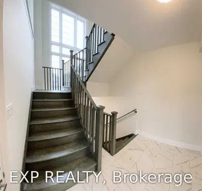 33 Gunn Avenue, Brantford, ON N3T 5L5