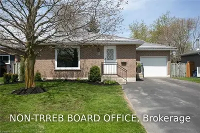 8 Madill Crescent, Kawartha Lakes, On K9v 5w7