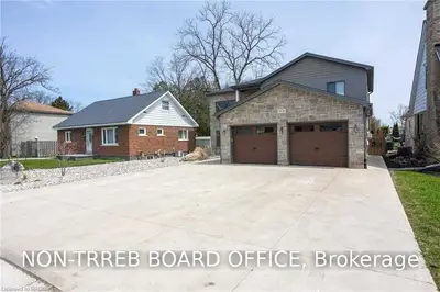 1631 8TH Avenue E, Owen Sound, ON N4K 3B8