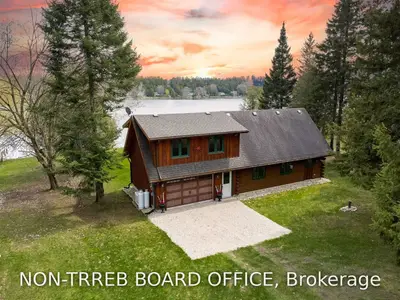 Detached in Mapleton