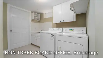 35 Sandra Street, Brantford, ON N3R 5P5
